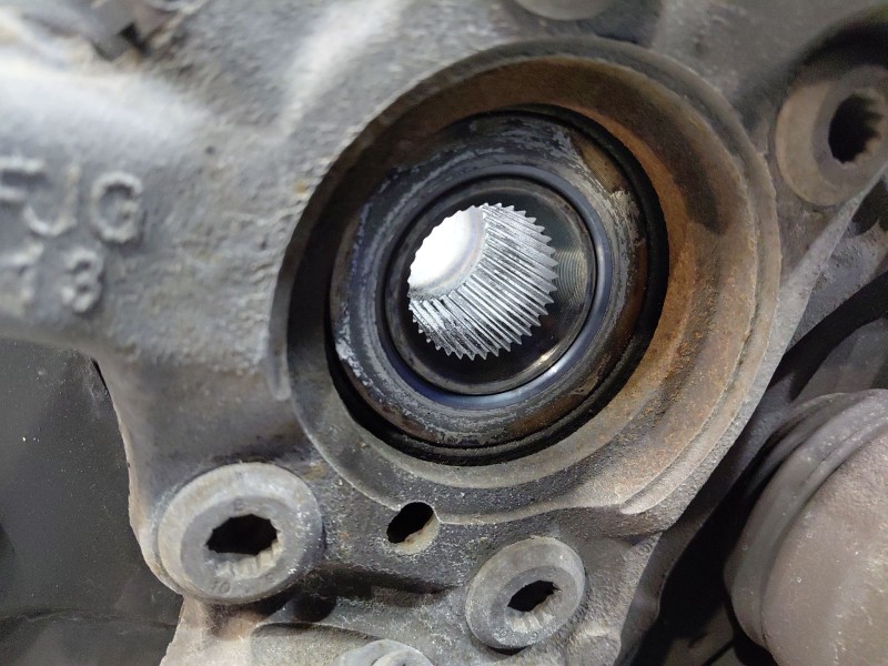 Recambio de mangueta delantera izquierda para volkswagen caddy iv furgoneta/monovolumen (saa, sah) 2.0 tdi referencia OEM IAM   