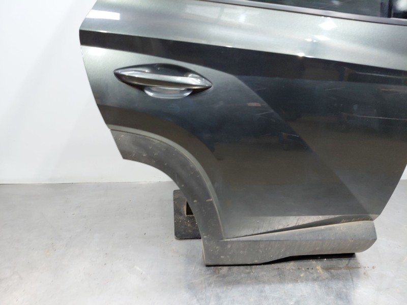 Recambio de puerta trasera izquierda para hyundai tucson tecno sky referencia OEM IAM   