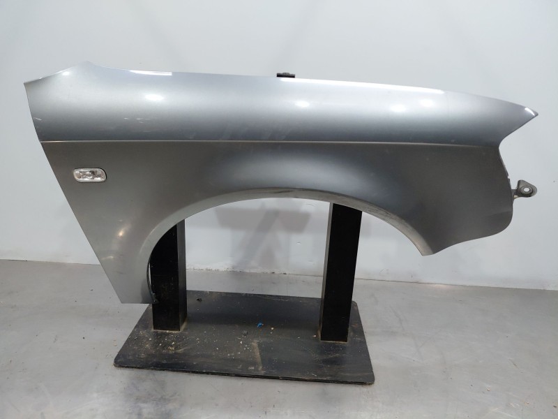 Recambio de aleta delantera derecha para audi a4 b7 (8ec) 2.0 tdi referencia OEM IAM   