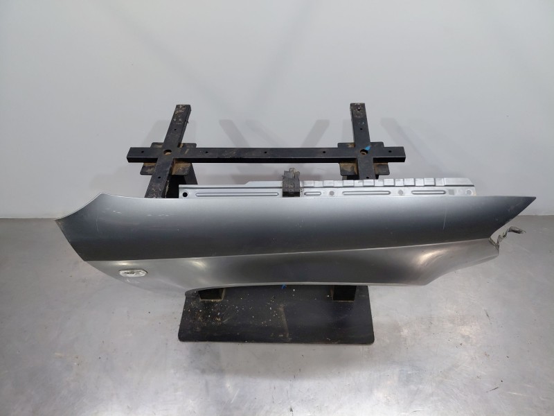 Recambio de aleta delantera derecha para audi a4 b7 (8ec) 2.0 tdi referencia OEM IAM   