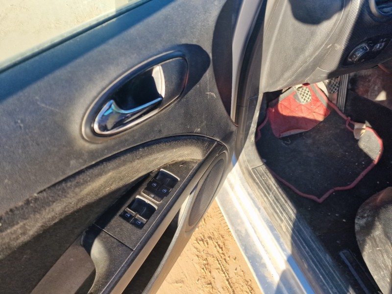 seat leon (1p1) del año 2005