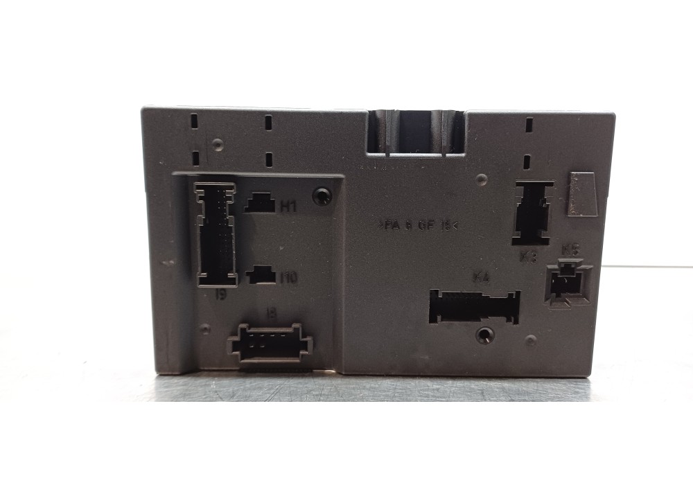 Recambio de caja reles / fusibles para mercedes clase s (w221) berlina 320 / 350 cdi (221.022) referencia OEM IAM A2215404762  