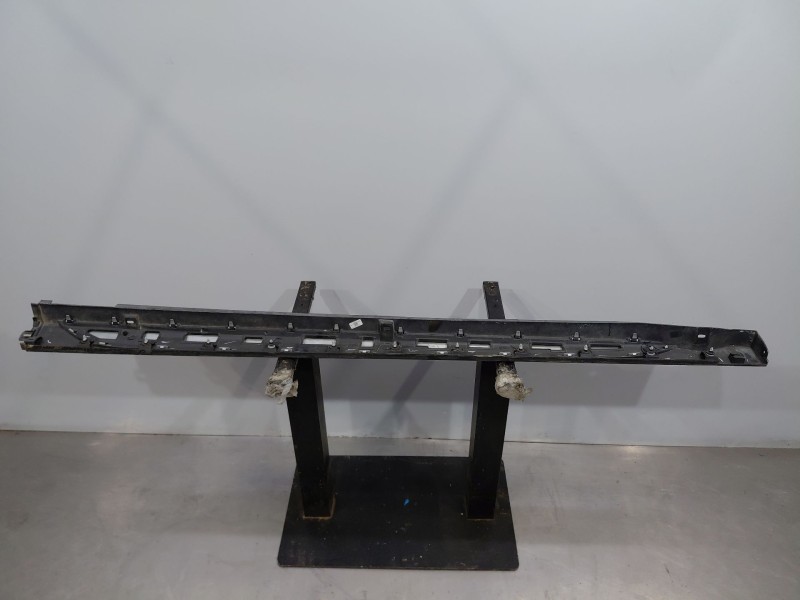 Recambio de faldon lateral para volkswagen taigo life referencia OEM IAM   