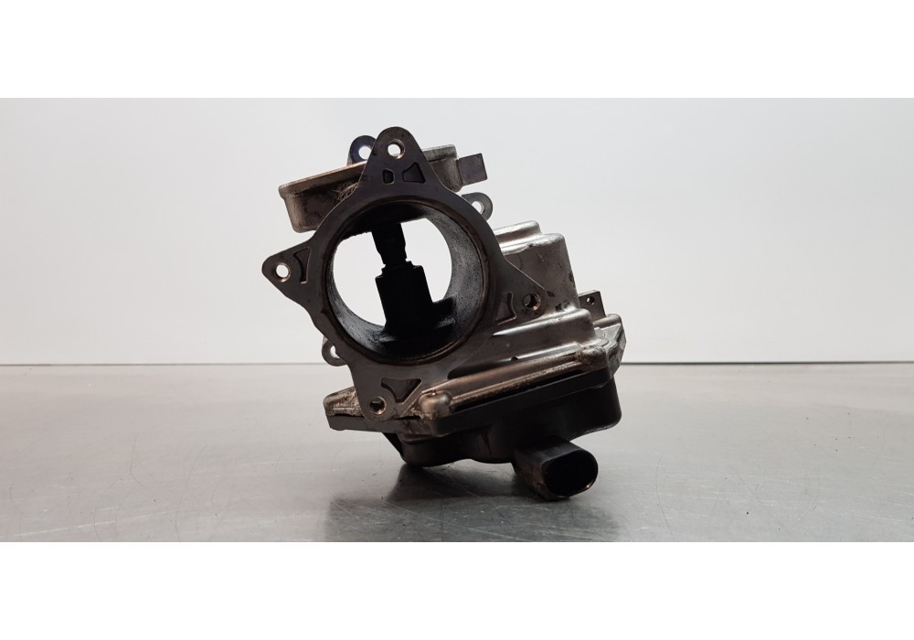 Recambio de valvula egr para volkswagen crafter caja cerrada caja cerrada 30 batalla corta referencia OEM IAM 03L13150AA 03L1315
