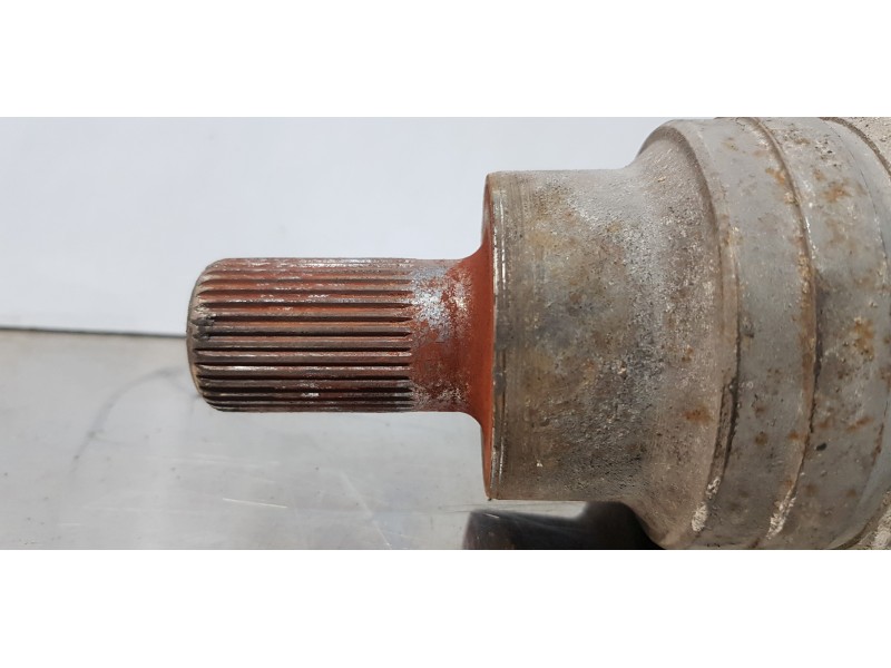 Recambio de transmision trasera derecha para volvo xc90 d5 momentum referencia OEM IAM 36000930  