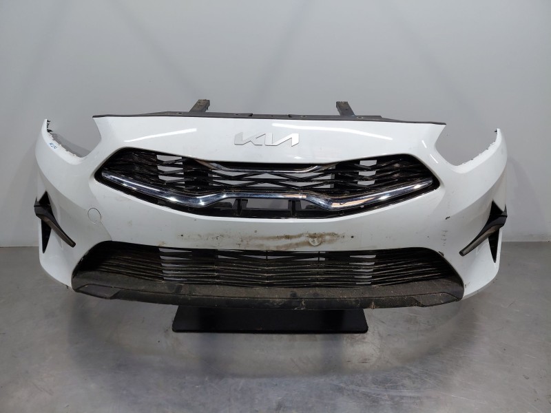 Recambio de paragolpes delantero para kia ceed sportswagon hybrid referencia OEM IAM   