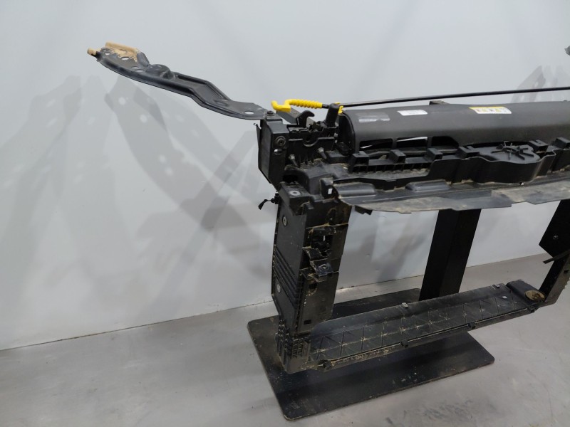 Recambio de panel frontal para volkswagen taigo life referencia OEM IAM   