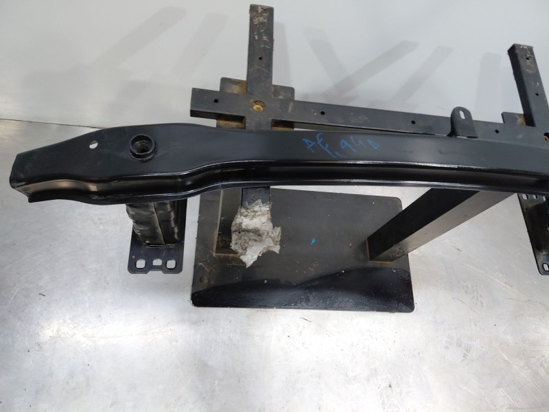 Recambio de refuerzo paragolpes delantero para bmw x1 (e84) xdrive 18 d referencia OEM IAM   