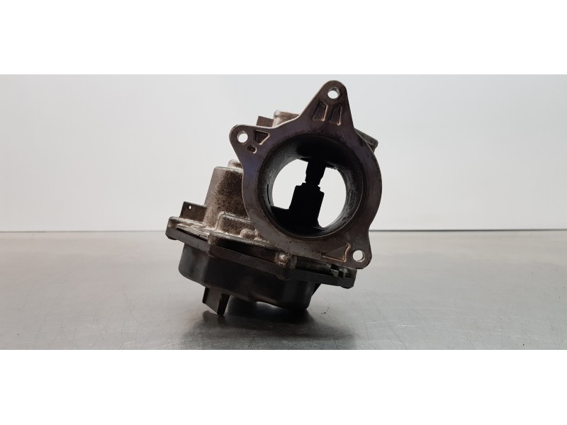 Recambio de valvula egr para volkswagen crafter caja cerrada caja cerrada 30 batalla corta referencia OEM IAM 03L13150AA 03L1315