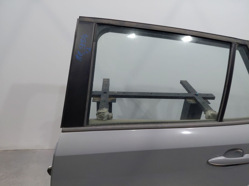 Recambio de puerta trasera izquierda para toyota corolla touring sports (e21) hybrid referencia OEM IAM   