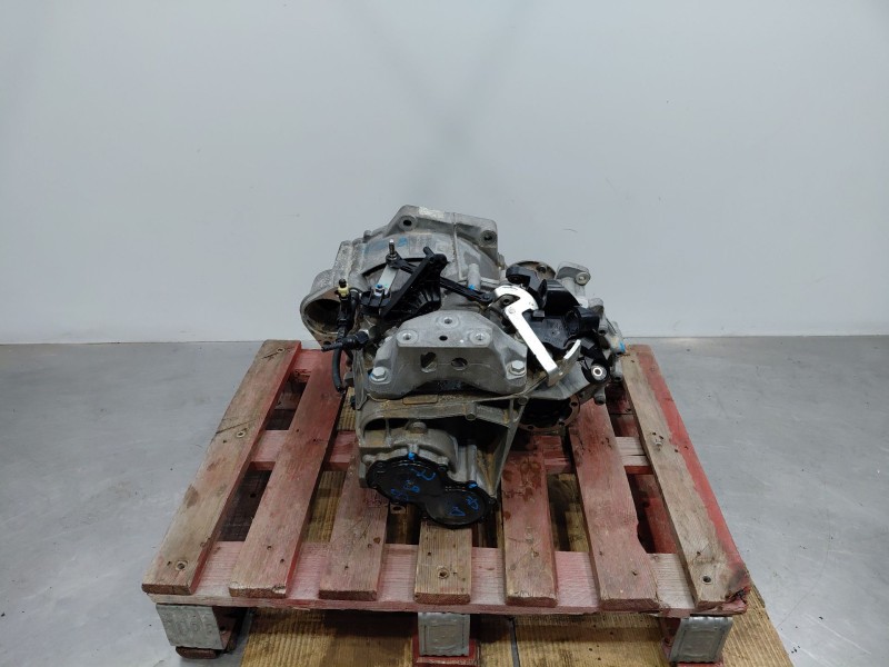 Recambio de caja cambios para volkswagen caddy v cargo referencia OEM IAM VCN 0C9300045M 0C9300045MX