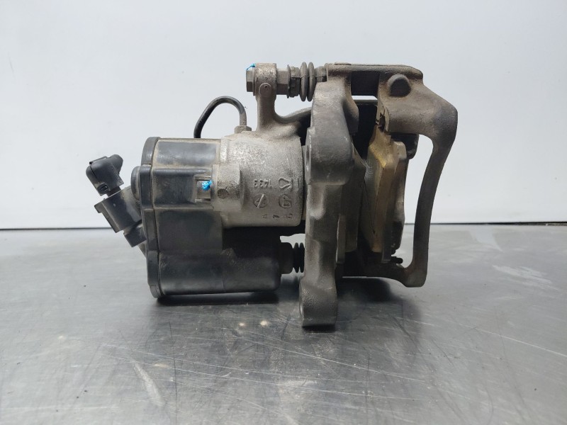 Recambio de pinza freno delantera izquierda para volkswagen passat berlina (3c2) elegance referencia OEM IAM   