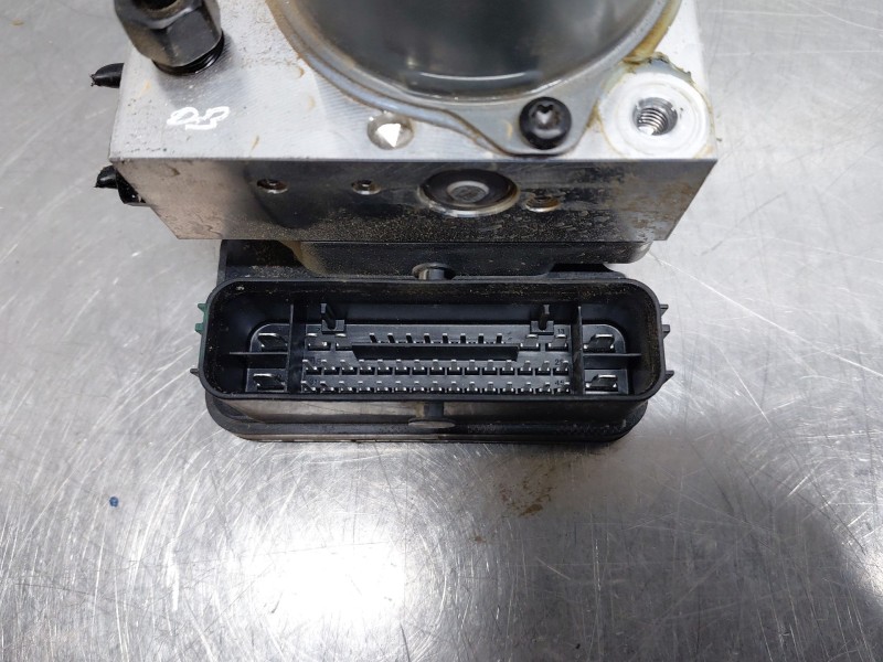 Recambio de abs para hyundai tucson tecno sky referencia OEM IAM 58910N7031  