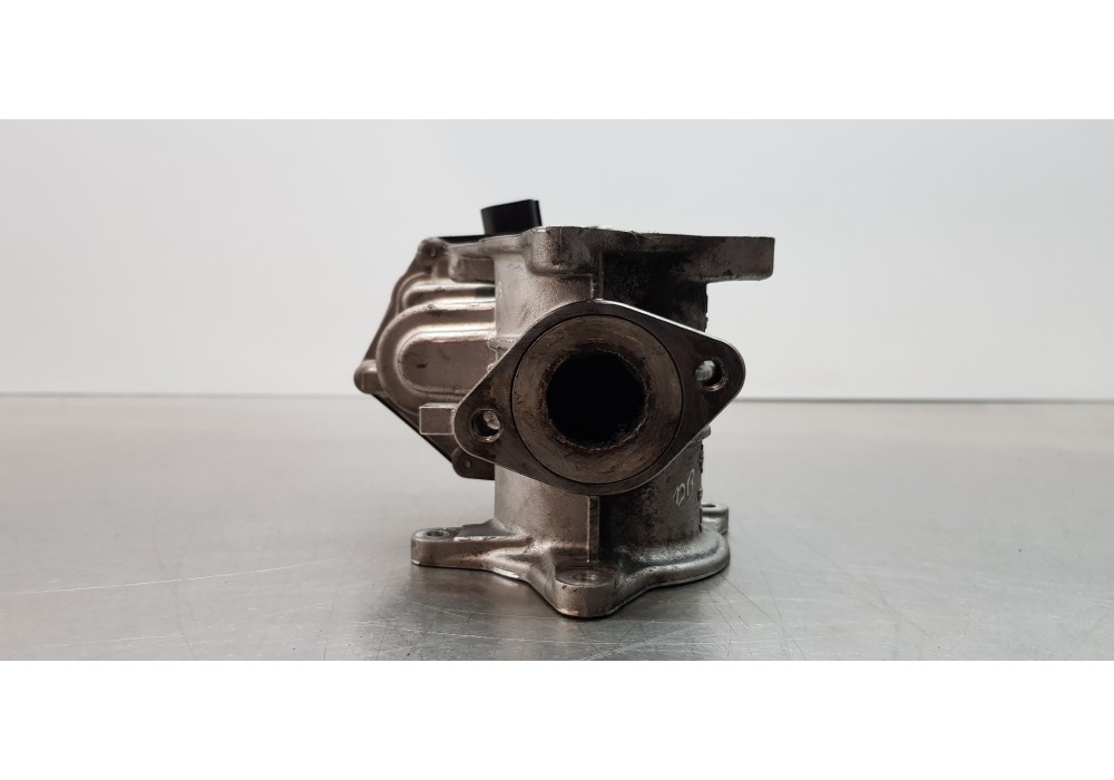 Recambio de valvula egr para volkswagen crafter caja cerrada caja cerrada 30 batalla corta referencia OEM IAM 03L13150AA 03L1315