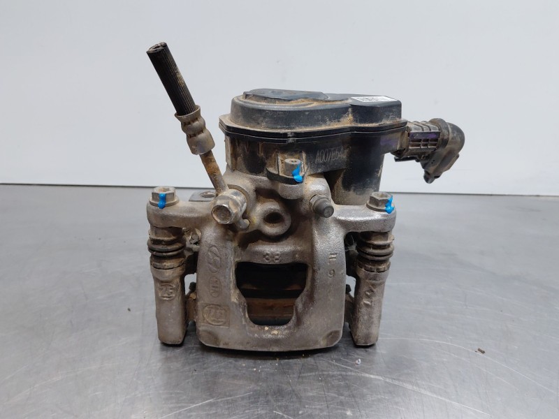 Recambio de pinza freno trasera derecha para hyundai tucson tecno sky referencia OEM IAM 58230N7600  