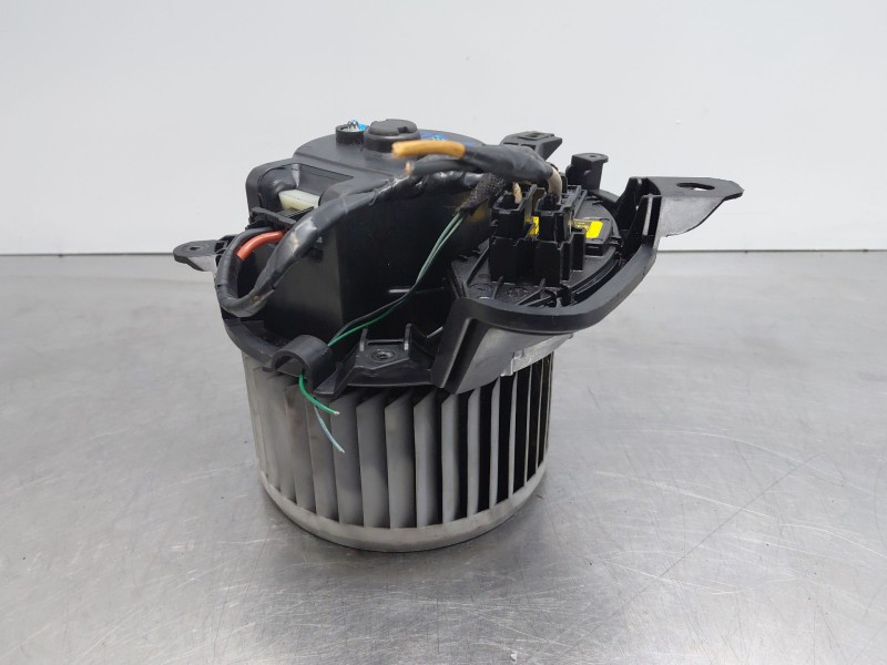 Recambio de motor calefaccion para fiat grande punto (199_) 1.9 d multijet referencia OEM IAM   