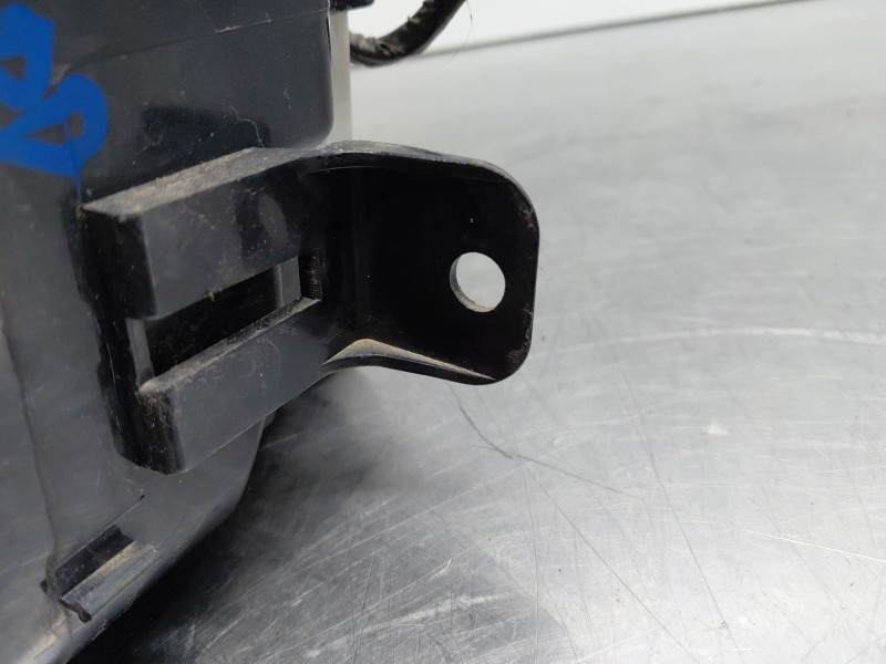 Recambio de piloto trasero izquierdo para volkswagen caddy iv furgoneta/monovolumen (saa, sah) 2.0 tdi referencia OEM IAM   