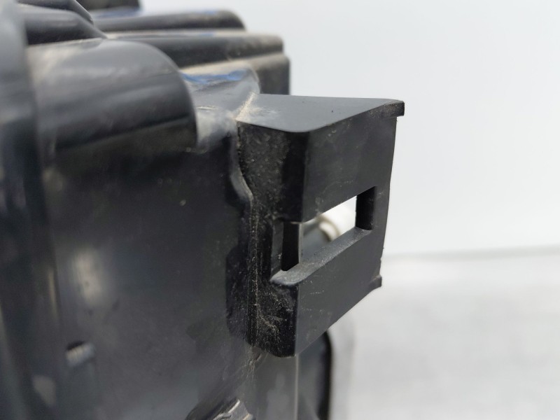 Recambio de piloto trasero izquierdo para volkswagen caddy iv furgoneta/monovolumen (saa, sah) 2.0 tdi referencia OEM IAM   