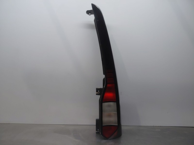 Recambio de piloto trasero derecho para volkswagen caddy v cargo referencia OEM IAM   