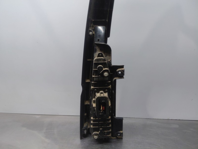 Recambio de piloto trasero derecho para volkswagen caddy v cargo referencia OEM IAM   