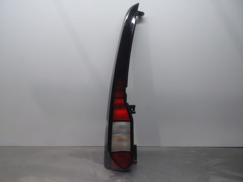 Recambio de piloto trasero izquierdo para volkswagen caddy v cargo referencia OEM IAM   