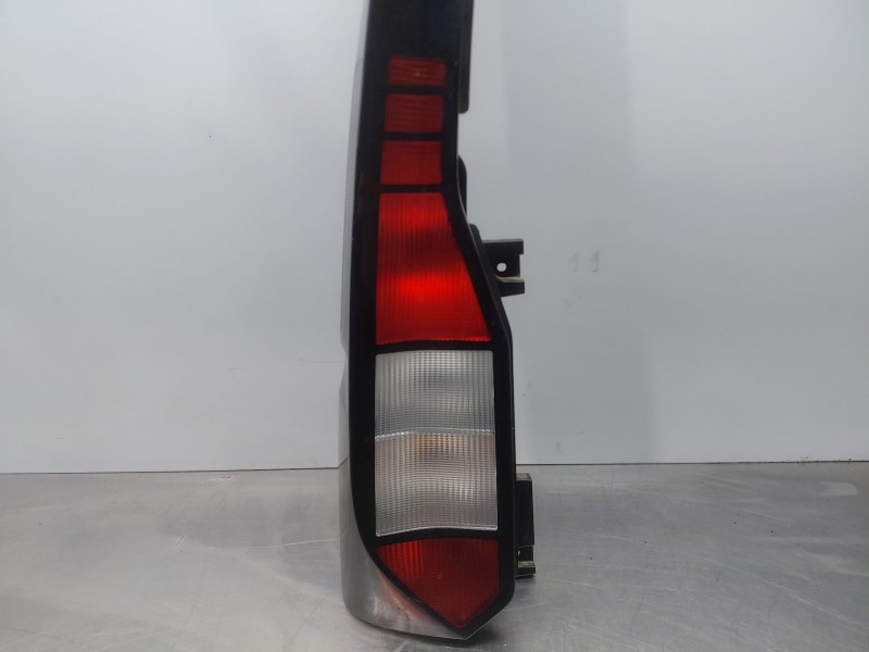 Recambio de piloto trasero izquierdo para volkswagen caddy v cargo referencia OEM IAM   