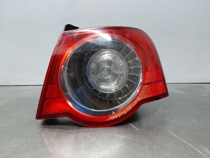 Recambio de piloto trasero derecho para volkswagen passat berlina (3c2) elegance referencia OEM IAM 3C5945096C  