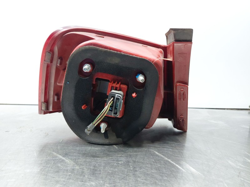 Recambio de piloto trasero derecho para volkswagen passat berlina (3c2) elegance referencia OEM IAM 3C5945096C  