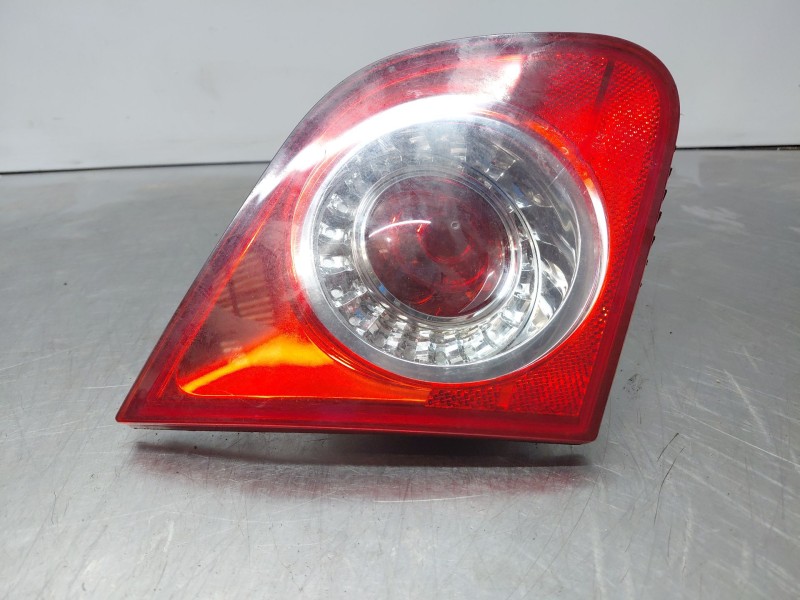 Recambio de piloto trasero derecho interior para volkswagen passat berlina (3c2) elegance referencia OEM IAM 3C5945093E  