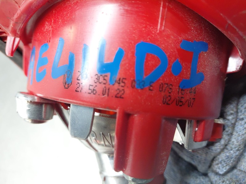 Recambio de piloto trasero derecho interior para volkswagen passat berlina (3c2) elegance referencia OEM IAM 3C5945093E  