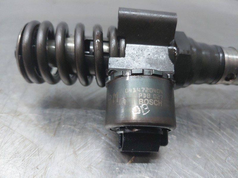 Recambio de inyector para audi a4 b7 (8ec) 2.0 tdi referencia OEM IAM 0414720404  
