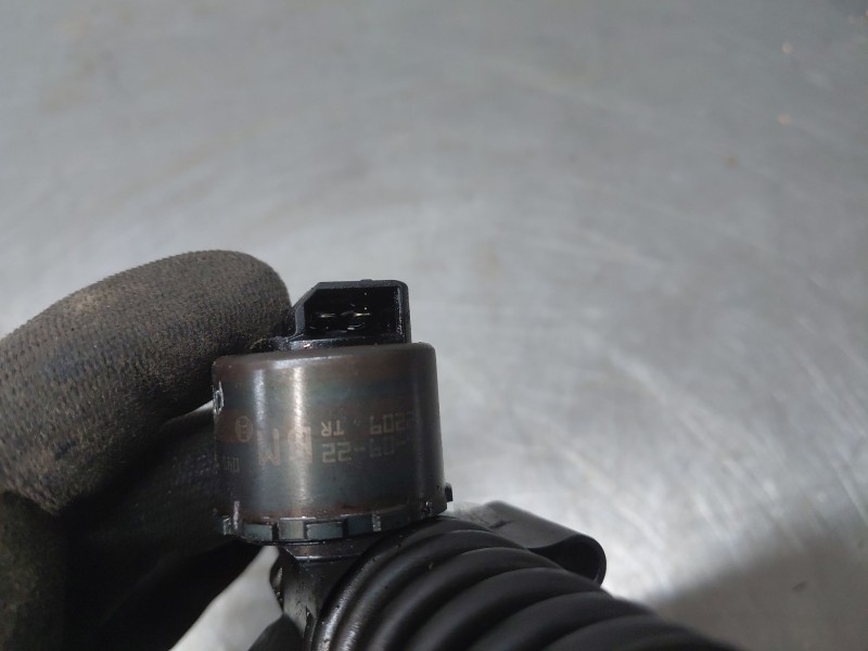 Recambio de inyector para audi a4 b7 (8ec) 2.0 tdi referencia OEM IAM 0414720404  