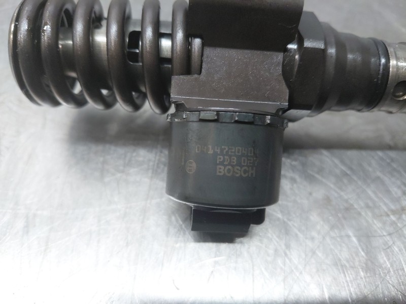 Recambio de inyector para audi a4 b7 (8ec) 2.0 tdi referencia OEM IAM 0414720404  
