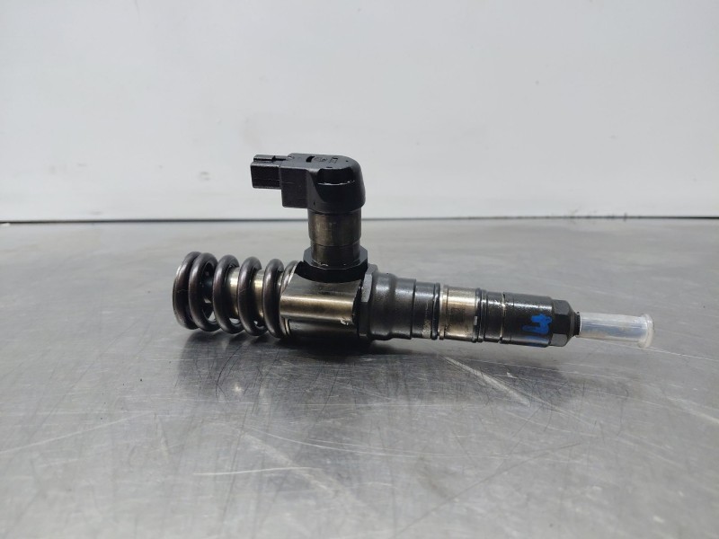 Recambio de inyector para volkswagen passat berlina (3c2) elegance referencia OEM IAM   