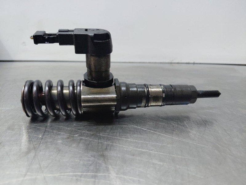 Recambio de inyector para volkswagen passat berlina (3c2) elegance referencia OEM IAM   
