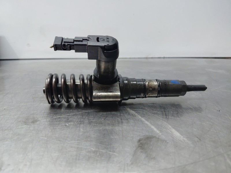 Recambio de inyector para volkswagen passat berlina (3c2) elegance referencia OEM IAM   