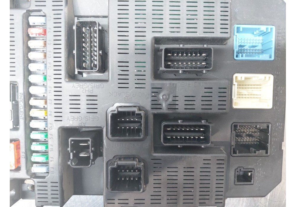 Recambio de caja reles / fusibles para citroën c3 i (fc_, fn_) 1.1 i referencia OEM IAM   
