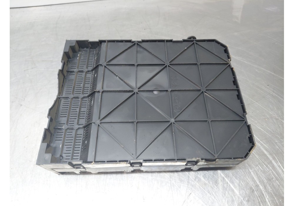 Recambio de caja reles / fusibles para citroën c3 i (fc_, fn_) 1.1 i referencia OEM IAM   