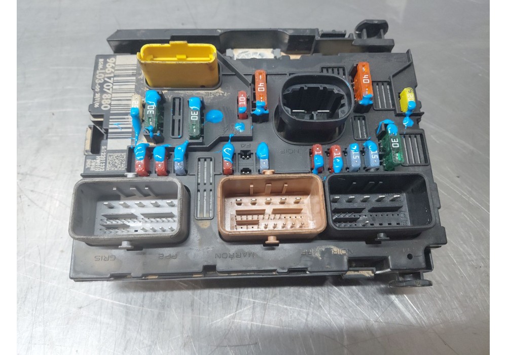Recambio de caja reles / fusibles para citroën c3 i (fc_, fn_) 1.1 i referencia OEM IAM   