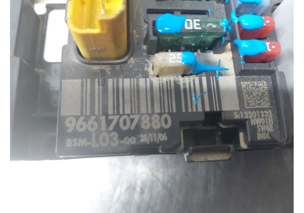 Recambio de caja reles / fusibles para citroën c3 i (fc_, fn_) 1.1 i referencia OEM IAM   