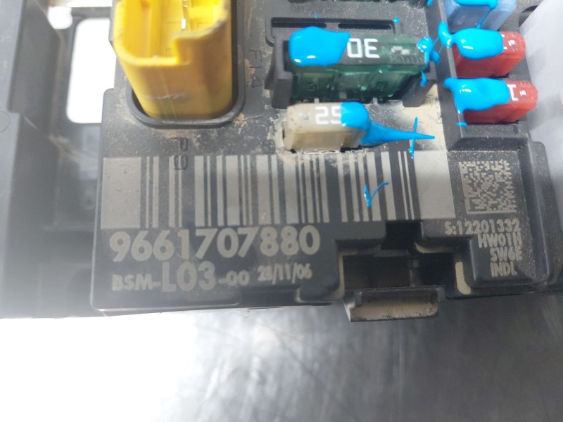 Recambio de caja reles / fusibles para citroën c3 i (fc_, fn_) 1.1 i referencia OEM IAM   