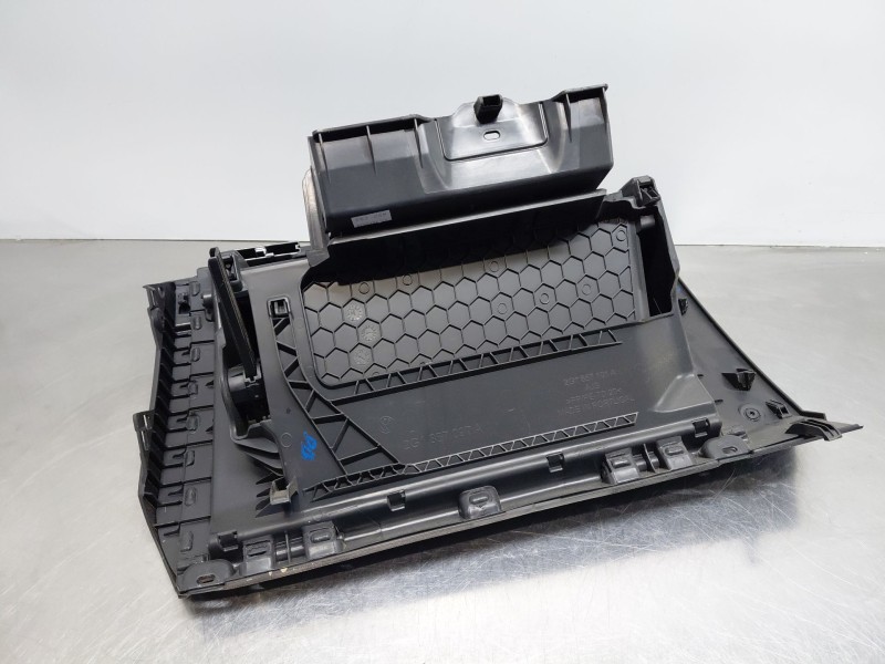 Recambio de guantera para volkswagen taigo life referencia OEM IAM 2G1857097G82V  