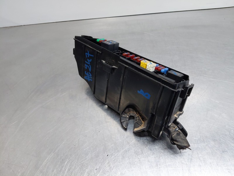 Recambio de caja reles / fusibles para volkswagen taigo life referencia OEM IAM 2Q0927165A  