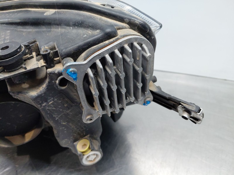 Recambio de faro derecho para volkswagen taigo life referencia OEM IAM 2G7941006A  