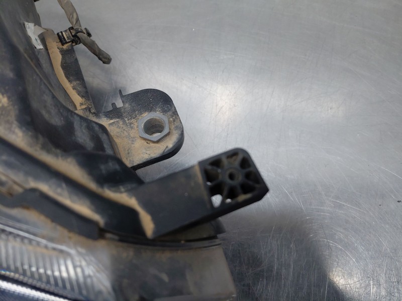 Recambio de faro derecho para volkswagen taigo life referencia OEM IAM 2G7941006A  