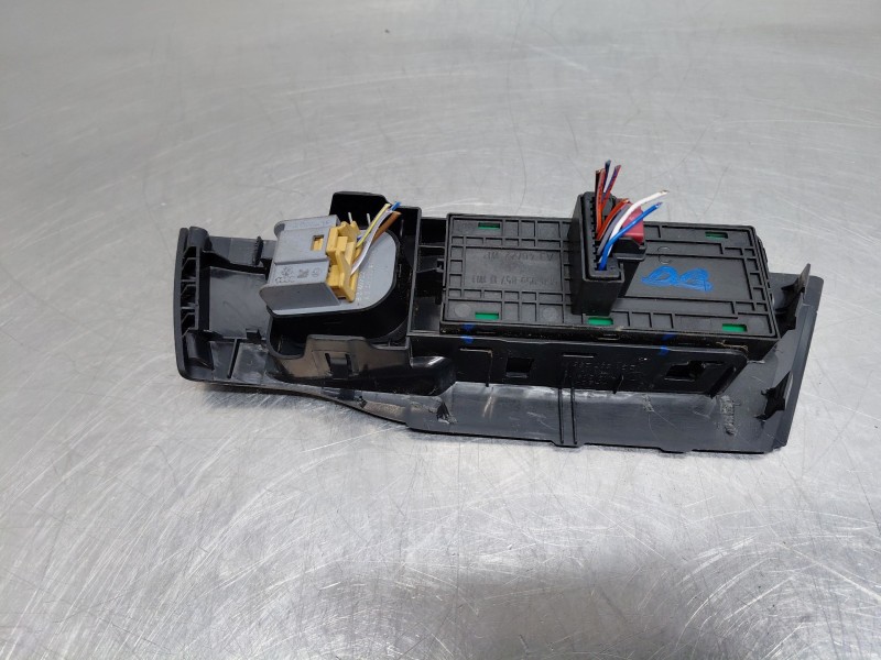 Recambio de mando elevalunas delantero izquierdo para volkswagen taigo life referencia OEM IAM 5G0959857DWHS  