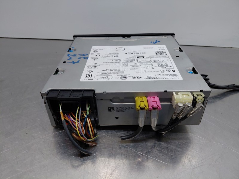 Recambio de sistema audio / radio cd para volkswagen taigo life referencia OEM IAM 3G5035820K  