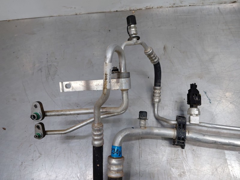 Recambio de tubos aire acondicionado para hyundai tucson tecno sky referencia OEM IAM 97777N7011 97762N7000 