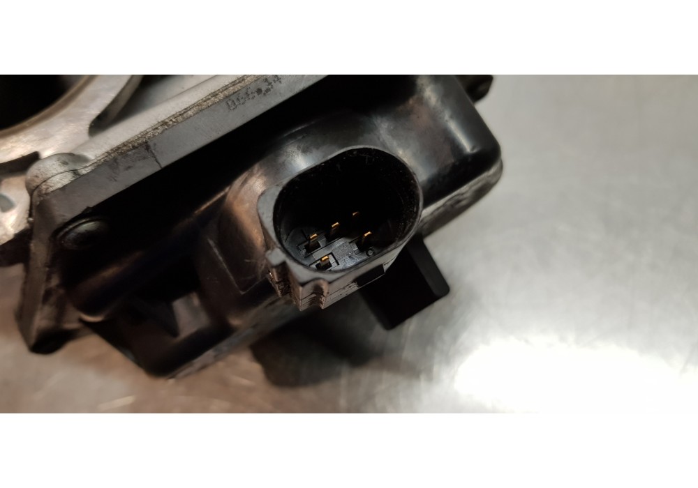 Recambio de valvula egr para volkswagen crafter caja cerrada caja cerrada 30 batalla corta referencia OEM IAM 03L13150AA 03L1315