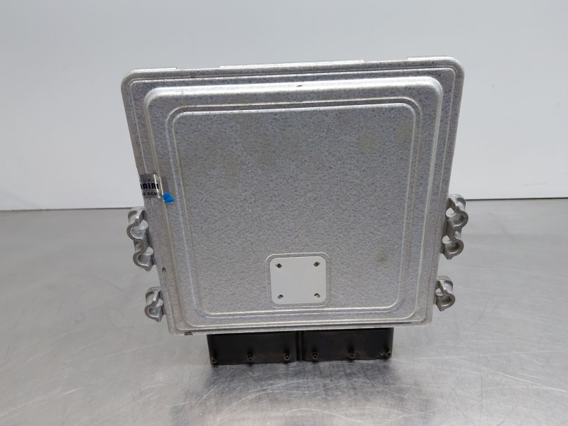 Recambio de centralita motor uce para hyundai tucson tecno sky referencia OEM IAM 391992U600  